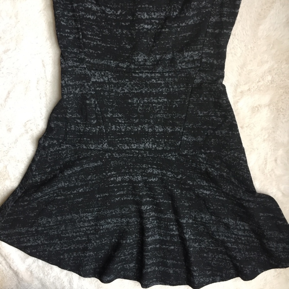 LOFT Spacedye Flounce Short Sleeve Dress - Picture 3 of 8